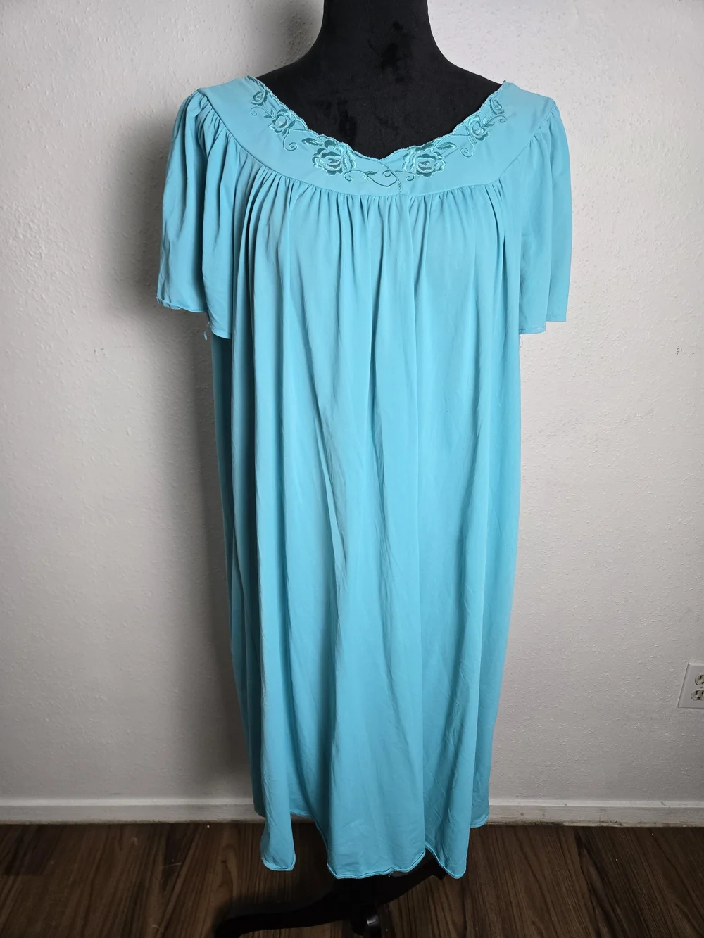 Women’s Turquoise Short-Sleeve Nightgown Miss Elaine Large